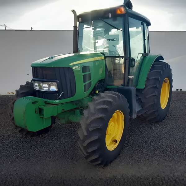 Trator John Deere 6125J Ano 2022 com Transmissão PowrQuad