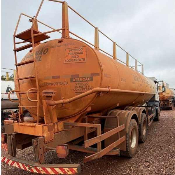 Caminhão Pipa Volvo VM330 2014 6x4 Impacto 20m³ Preço Reduzido